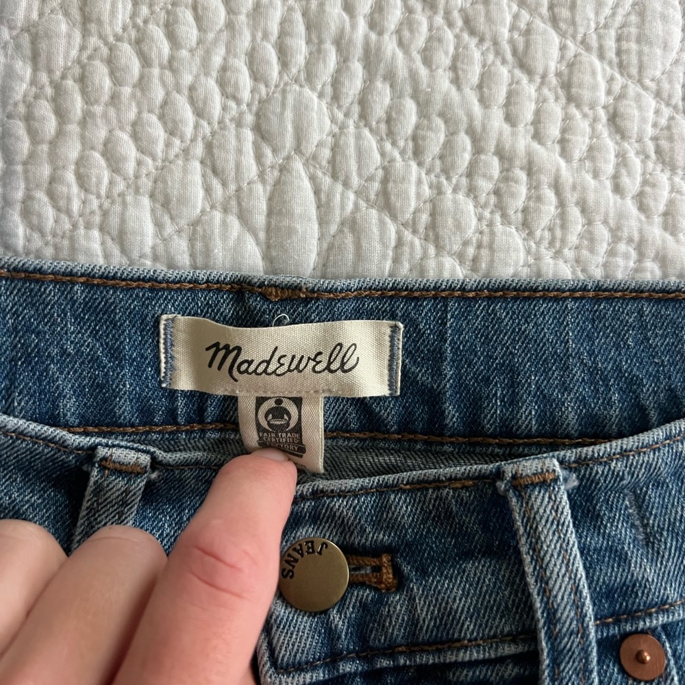 Madewell Frayed Hem Blue Jeans - Picture 5 of 6